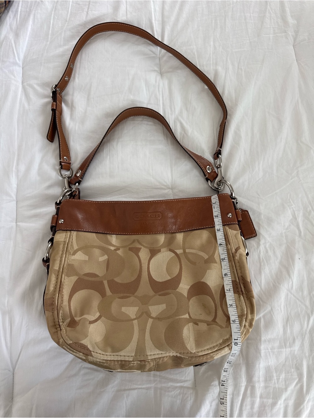 Coach Beige Tan Signature Canvas Shoulder Bag with Brown Leather Trim - Picture 3 of 7
